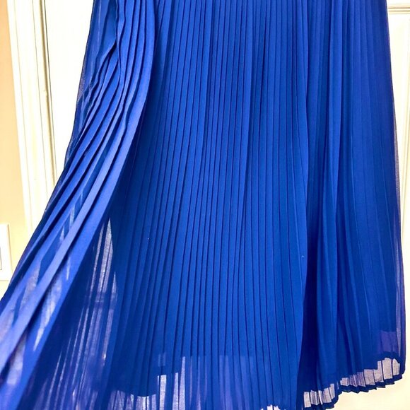 Royal Blue Pleated Elasticated Waist Midi Skirt - Picture 2 of 8